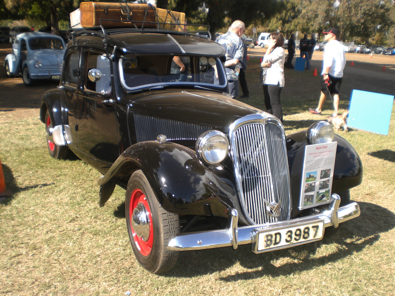 Nicely equipped Citroën Traction Avant.